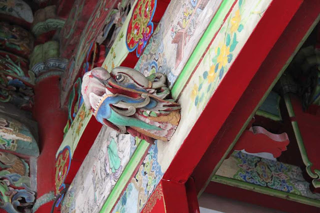 門印/抱鼓石-門當戶對-抱鼓石可分為螺蚌和如意兩種形