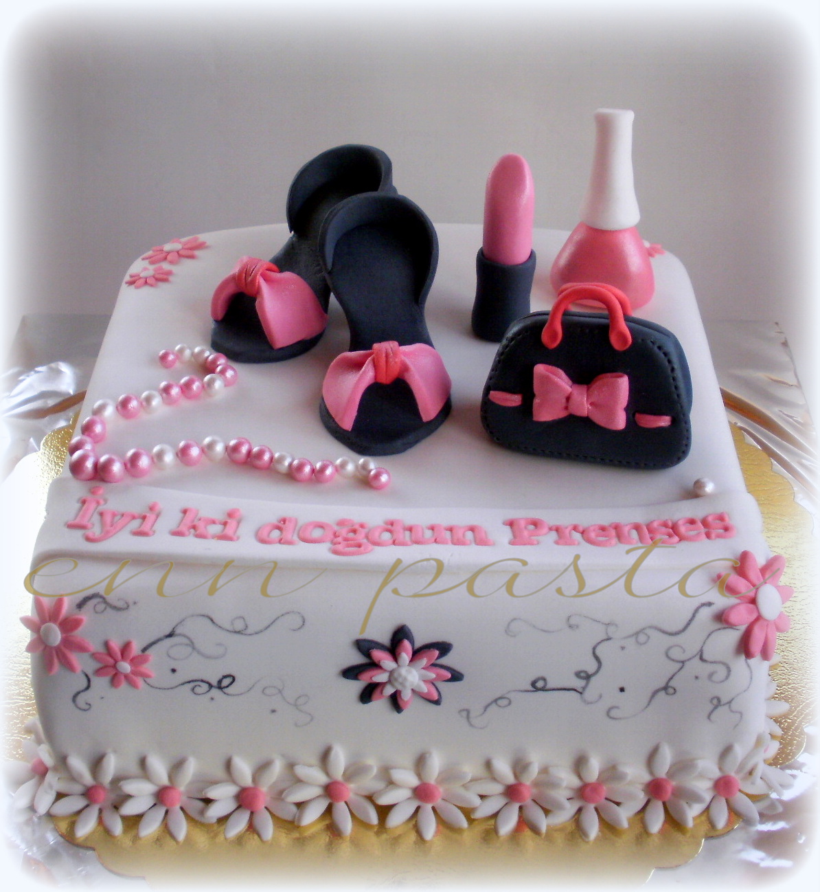 Enn Pasta Genç Kız Pastası