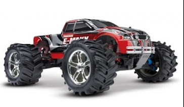 TRAXXAS E-MAXX 16.8V RTR ELECTRIC MONSTER TRUCK w/2.4Ghz Radio & Batteries