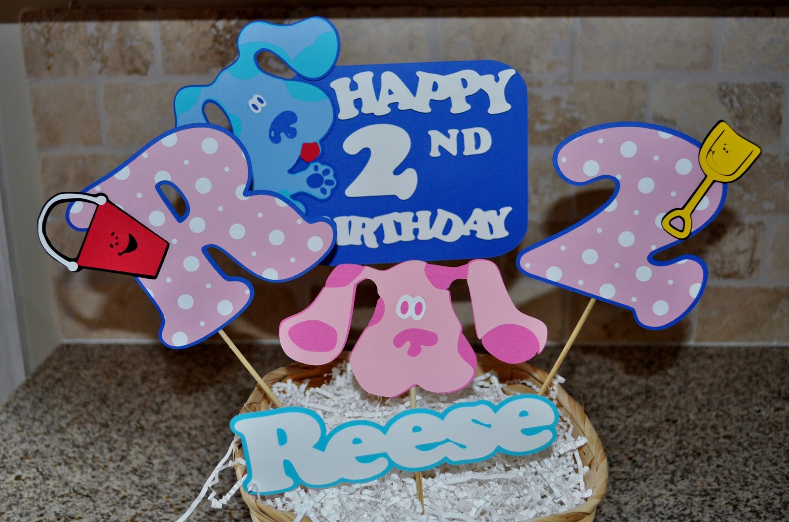 R + R Creations Blue's Clues Centerpiece