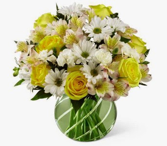 floral delivery Sunlit Blooms Bouquet