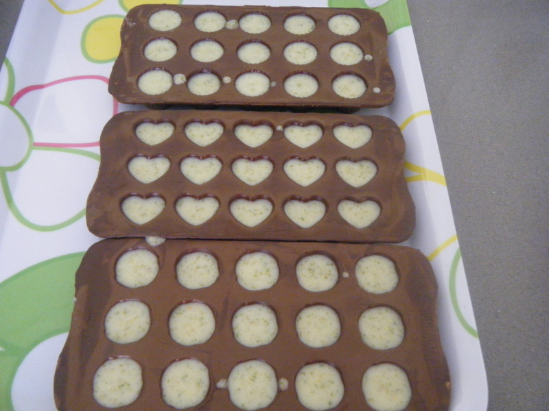 Tomillo, laurel y otras cosas de comer.: BOMBONES BLANCO Y NEGRO