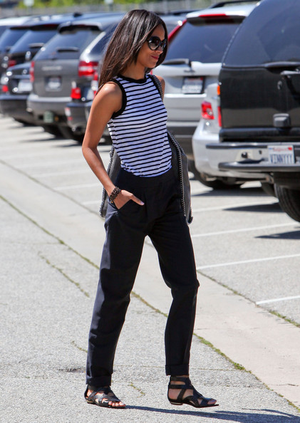 Hollywood Celebrities and their Sandals Lookbook Hollywood Celebrities and their Sandals Lookbook