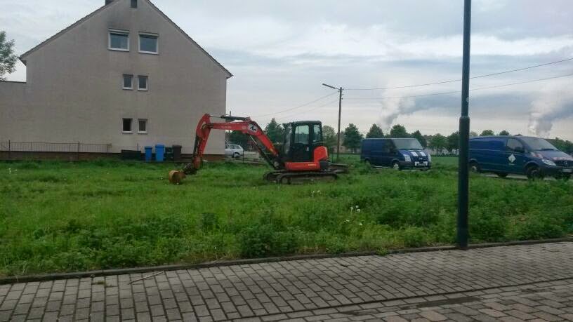 Wir Bauen Unsere Lehmhutte April 2014