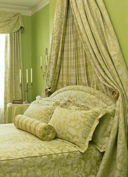 Green+and+white+bedroom+Mary+Douglas+Drysdale.jpg