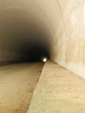 tunnel sur la piste ho-chi-minh
