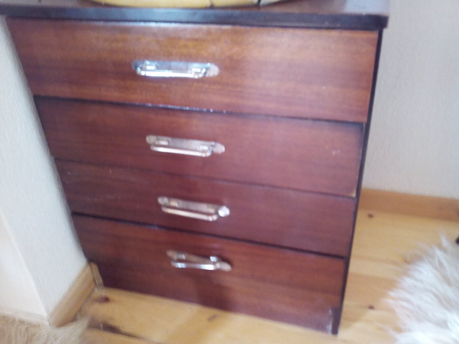 dimitrART Dresser and bedside tables makeover