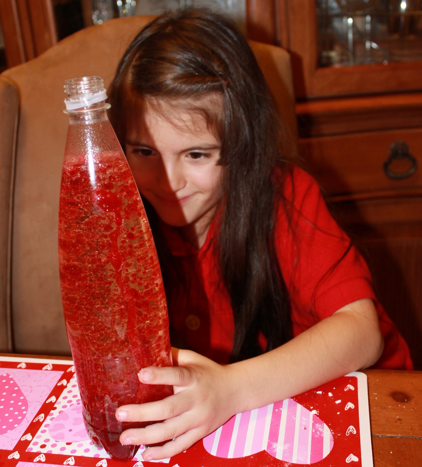 Mom to 2 Posh Lil Divas Easy Homemade Faux Lava Lamps for Kids