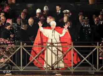 http://2.bp.blogspot.com/-_gkV2fAzJms/URnfJPgGDbI/AAAAAAAACnc/B_h8YdUG4H4/s1600/Pope.jpg