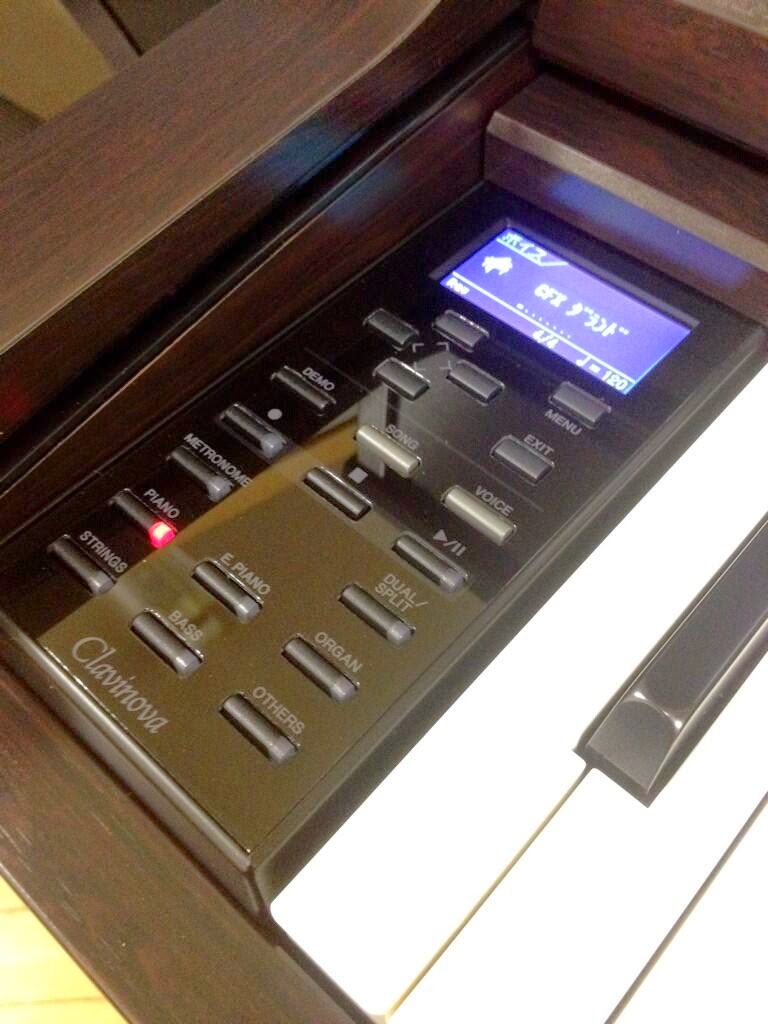 二葉楽器ブログ 新しいクラビノーバ、入荷しました!