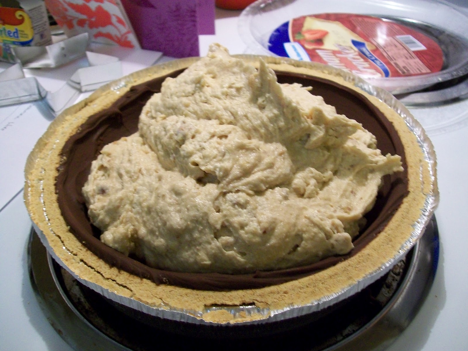 Sparkly Granola Fudgy Peanut Butter Pie