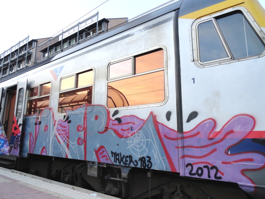 GRAFFITI ON TRAIN Graffiti on trains