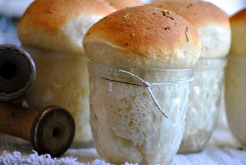 The Farm Girl Recipes: Fancy Dinner Rolls in a Jar