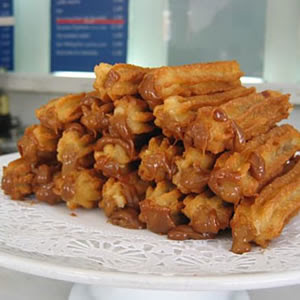 Como fazer churros em casa