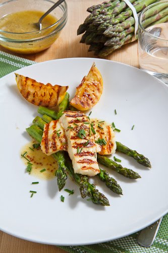 Grilled Asparagus and Halloumi Salad