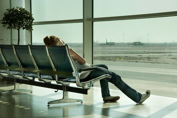 Tips Bebas Jet Lag Saat Perjalanan Bisnis [ www.BlogApaAja.com ]