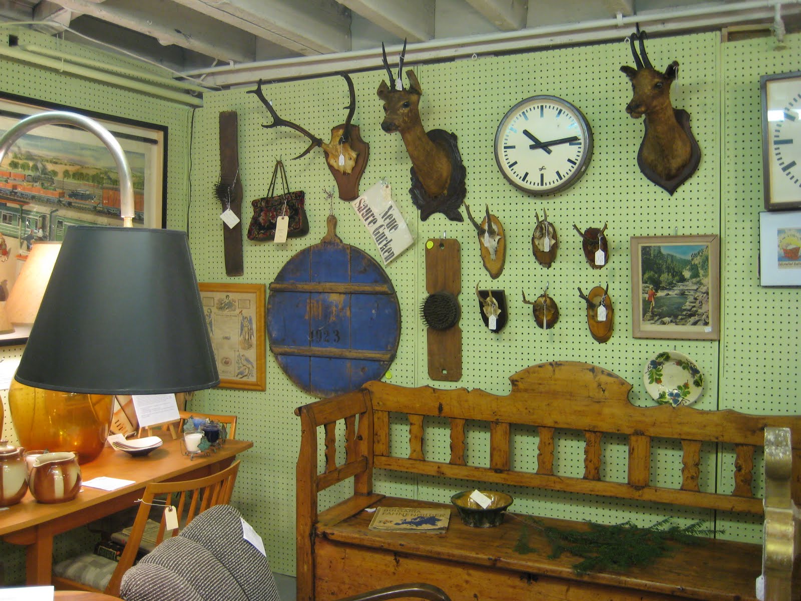 C. Dianne Zweig Kitsch 'n Stuff Visiting The Peoples Store Antique
