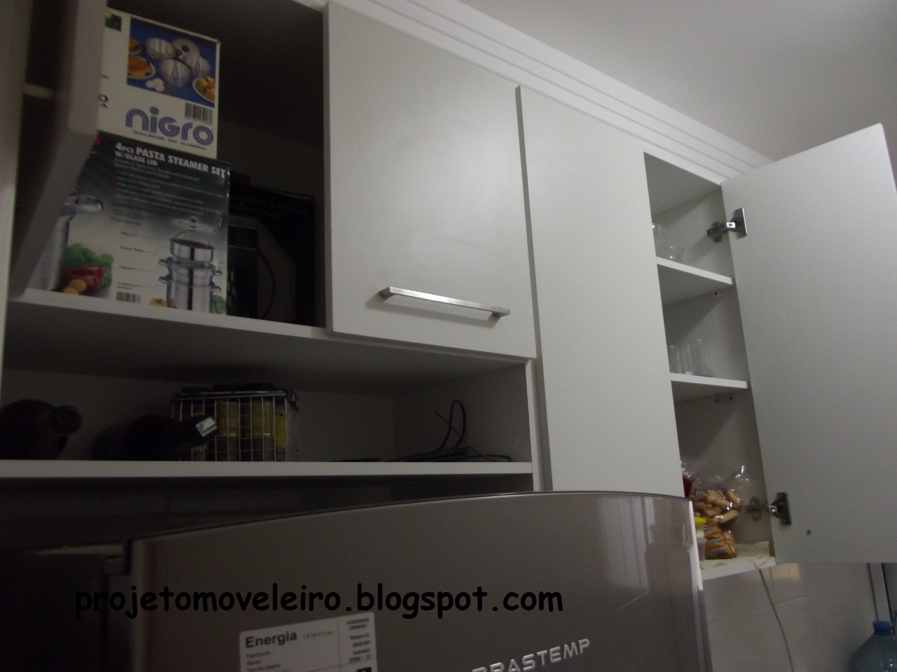 #272421 PROJETOS EM MADEIRA MACIÇA E MOVEIS SOB MEDIDA: Cozinha Banheiro e 1280x960 px Projetos Modernos De Cozinha #839 imagens