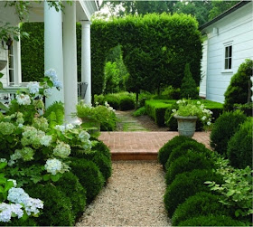 TROVE INTERIORS: Gardens - Green and White