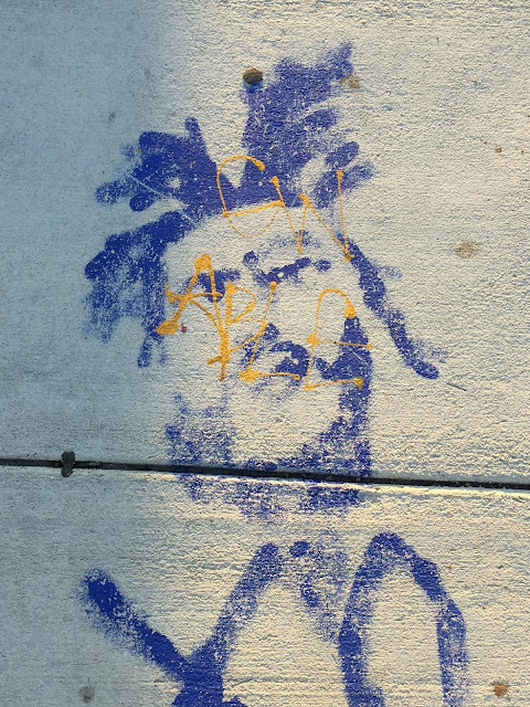 Graffiti, sidewalk art, art, stencil graffiti, Wynwood Miami, Miami, art district, Art Basel Graffiti, sidewalk art, art, stencil graffiti, Wynwood Miami, Miami, art district, Art Basel