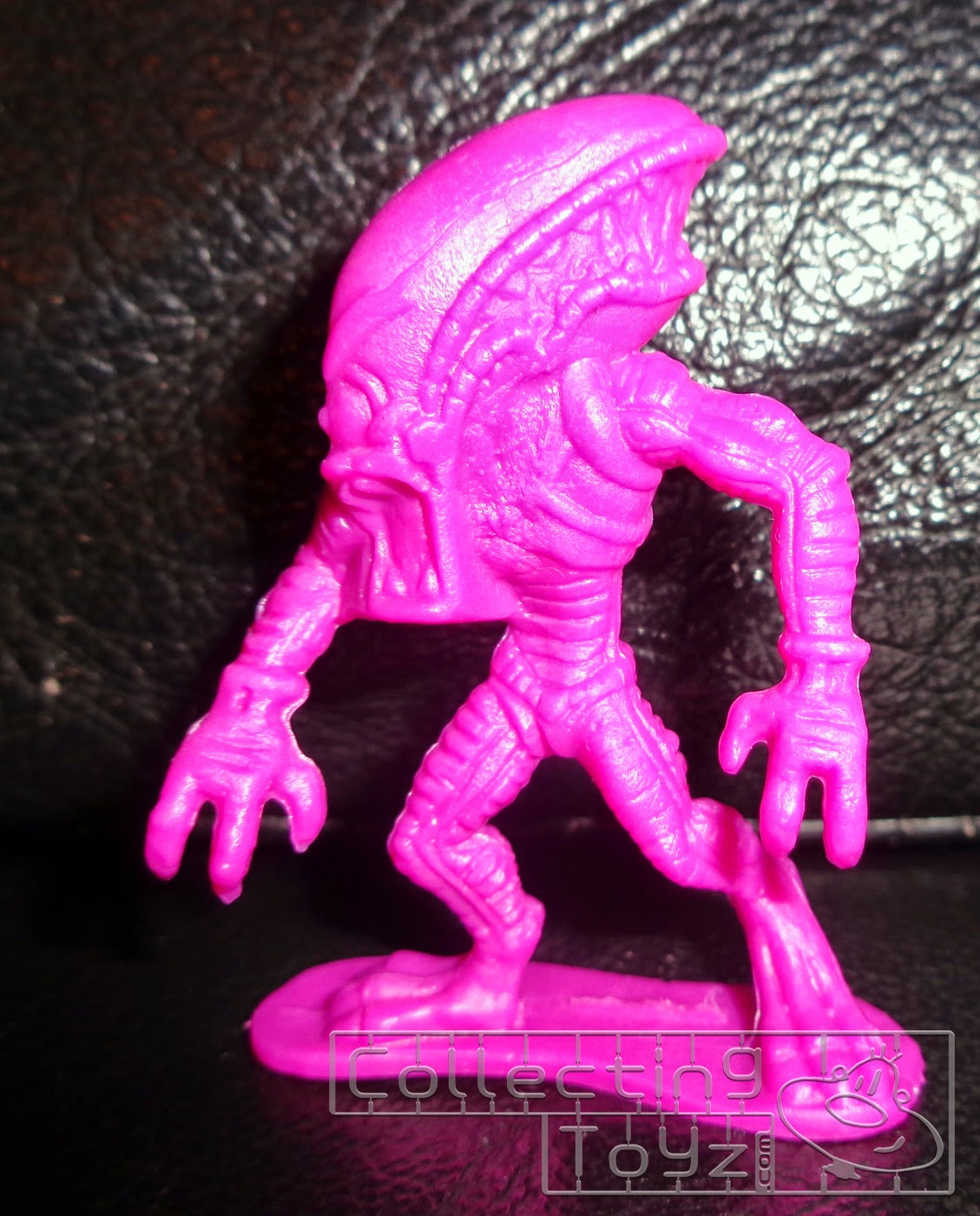 Collecting Toyz Battle Warriors Monsters vs Military Plastic Toy Figures