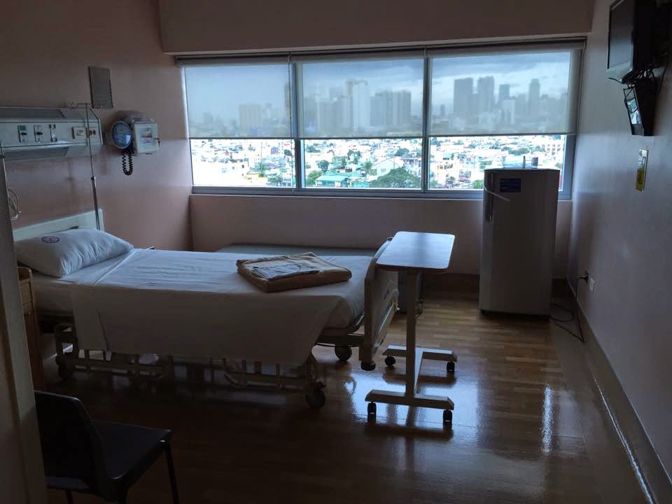 Carmelalala... St. Lukes Hospital BGC Maternity Rooms 101
