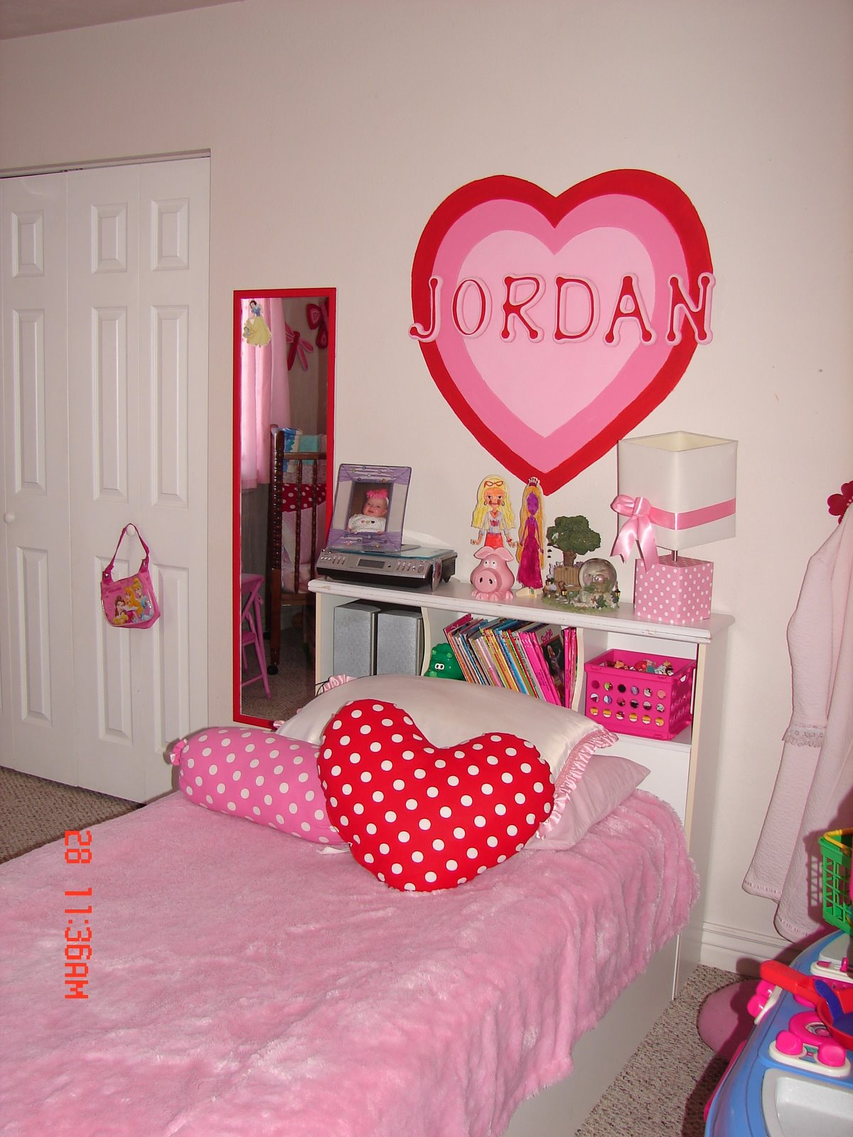 styrofoam frames... A girl and a glue gun