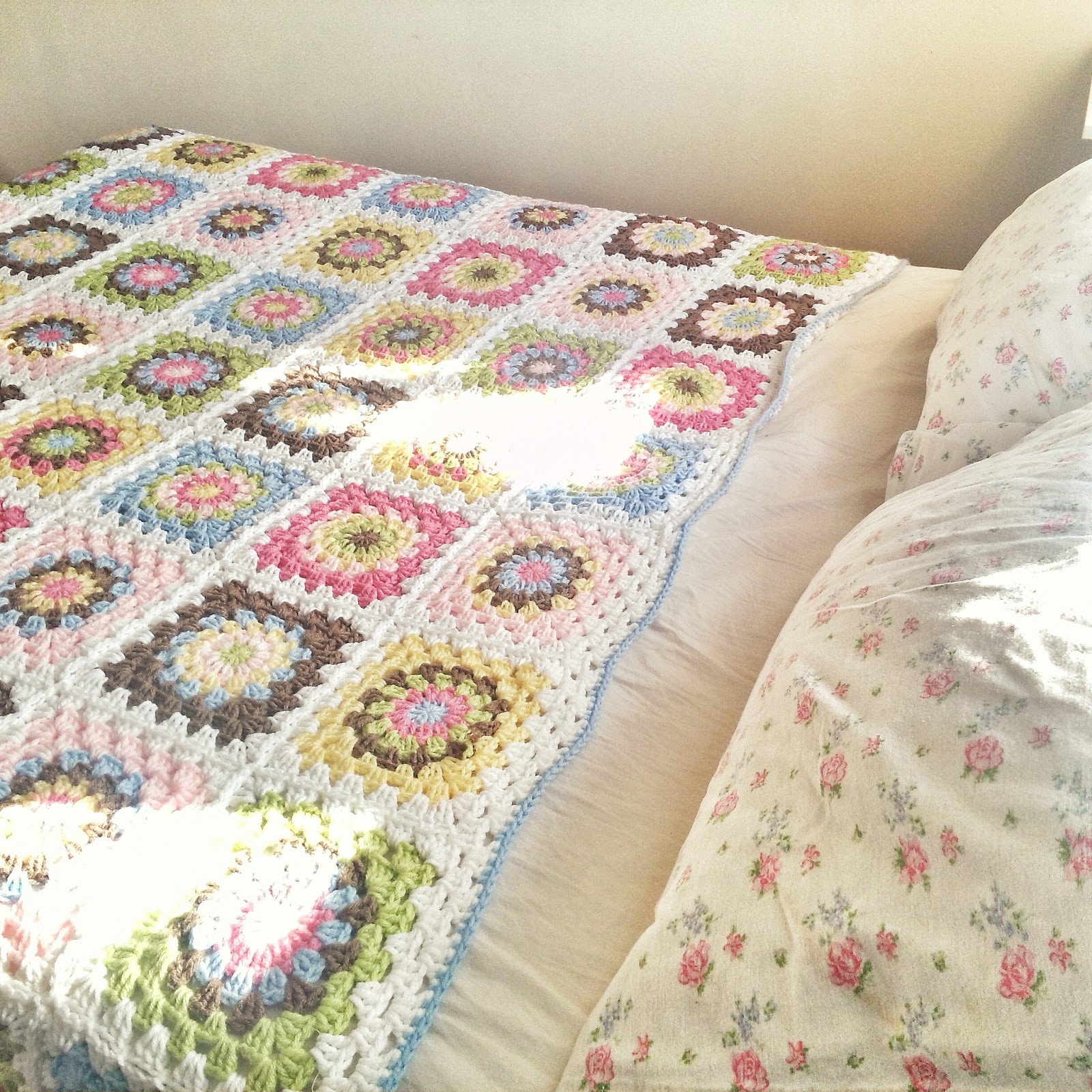 hopscotch lane Finished Spring Blanket!