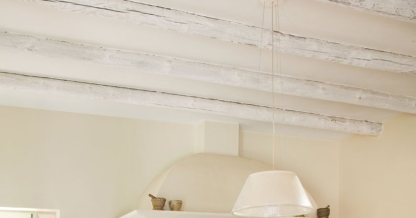 The Granite Gurus: Whiteout Wednesday: 5 White Kitchens with Beautiful