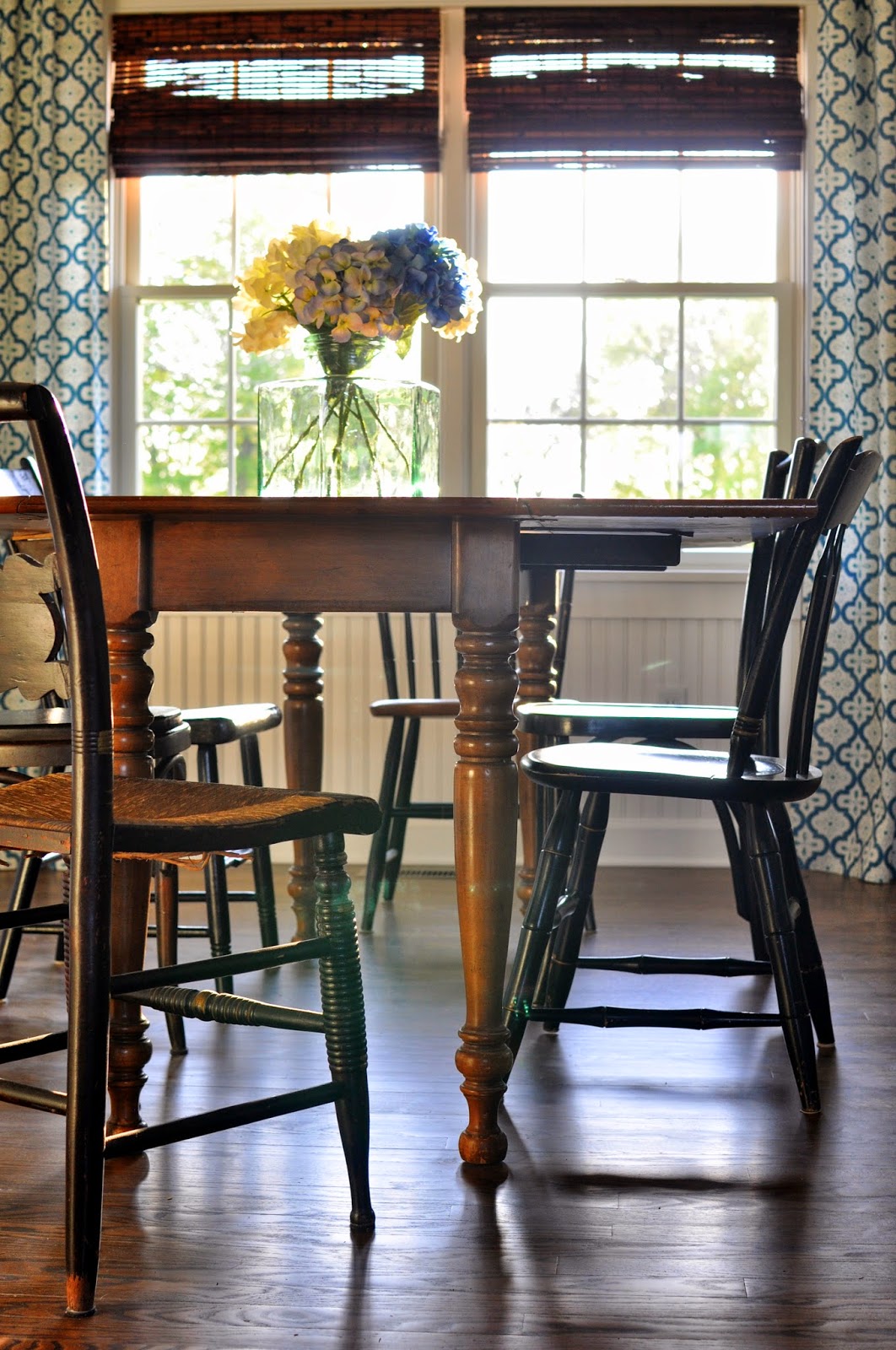 A Nurse And A Nerd Refinishing My Dining Room Table Staining and