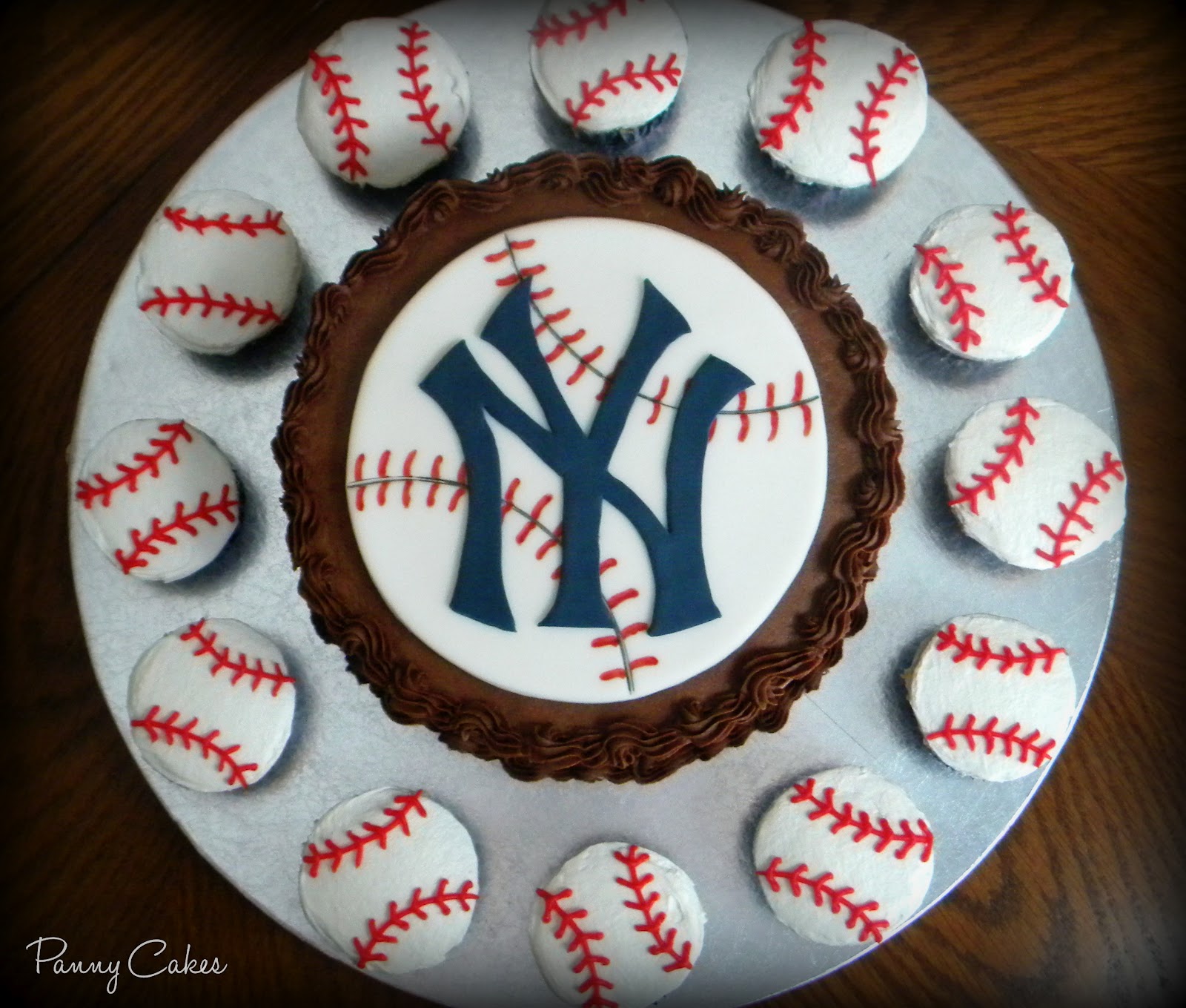 Personalized NY Yankees Cupcakes