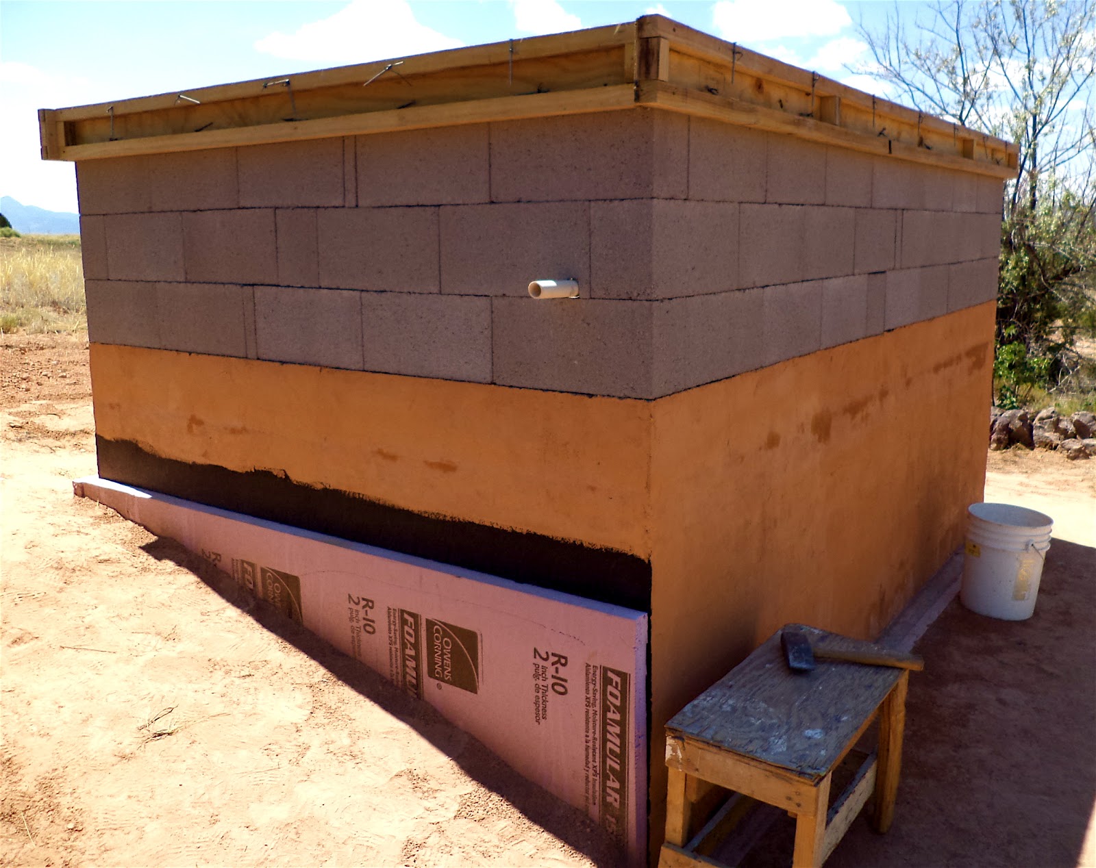 Alt. Build Blog Building A Well House 3 More On Dry Stack Cement Block