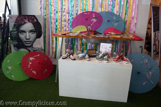 keds auctioned Status Earthly Delights Party