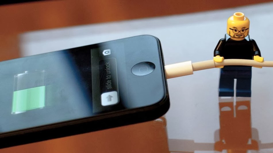 как зарядить ipone 4s без зарядки как зарядить ipone 4s без зарядки