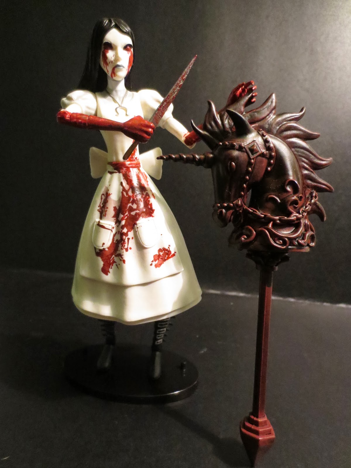 Alice Madness Returns Select Hysteria Alice Action Figure