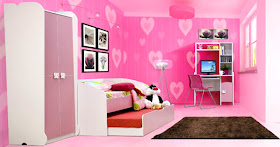 Розовая детская комната с сердечками