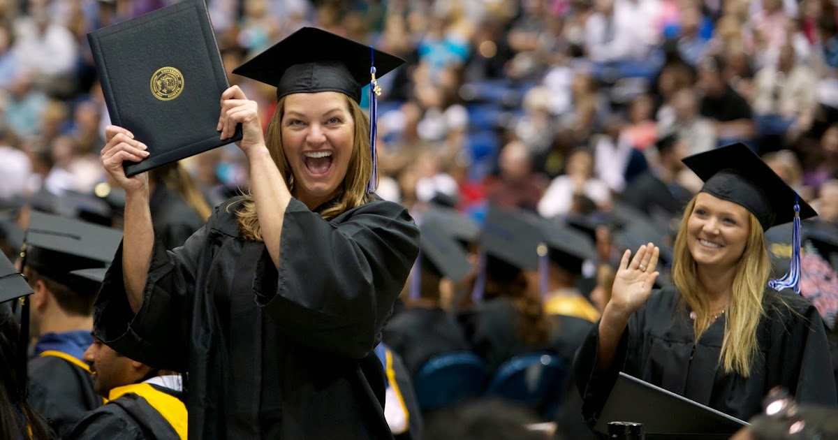 UIS News UIS to hold 43rd commencement ceremony on May 17 in downtown