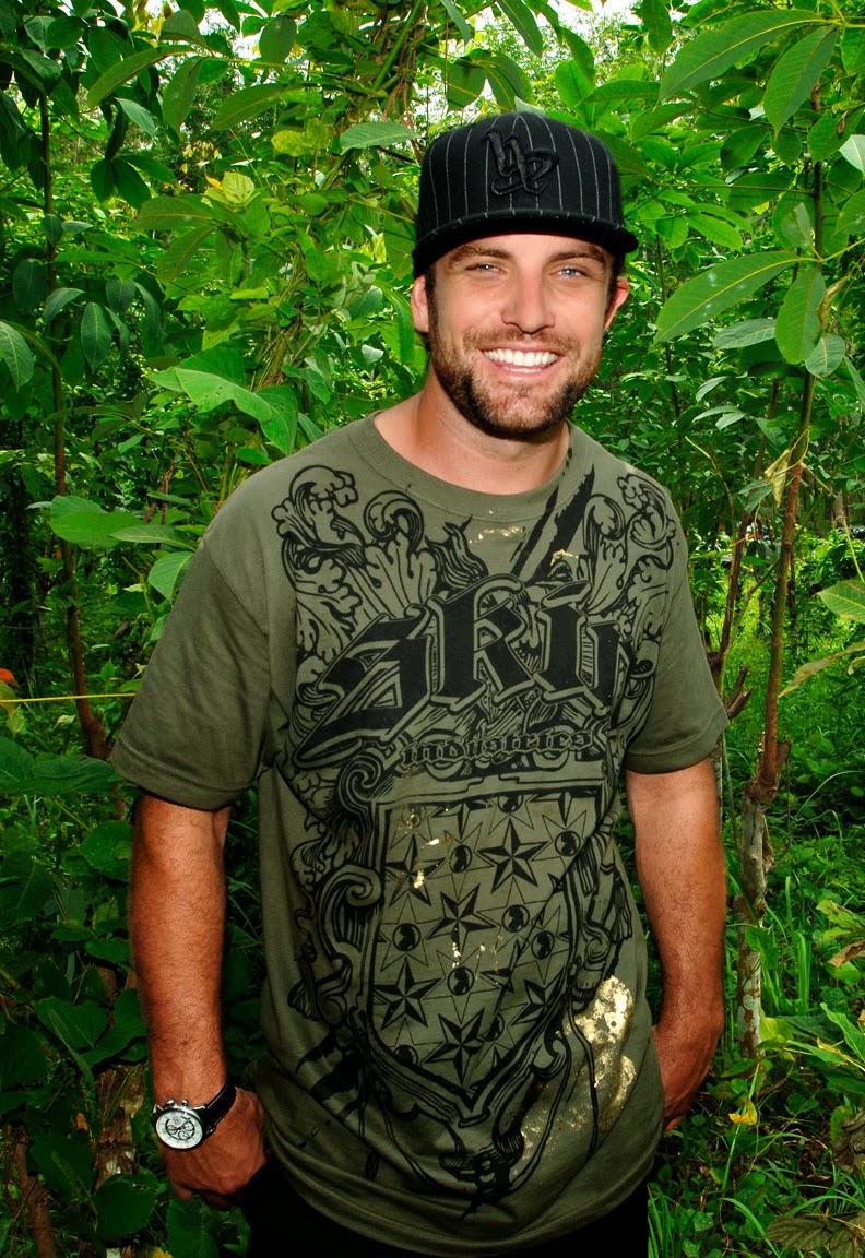 Men’s Underwear Reporter: T.J. Lavin