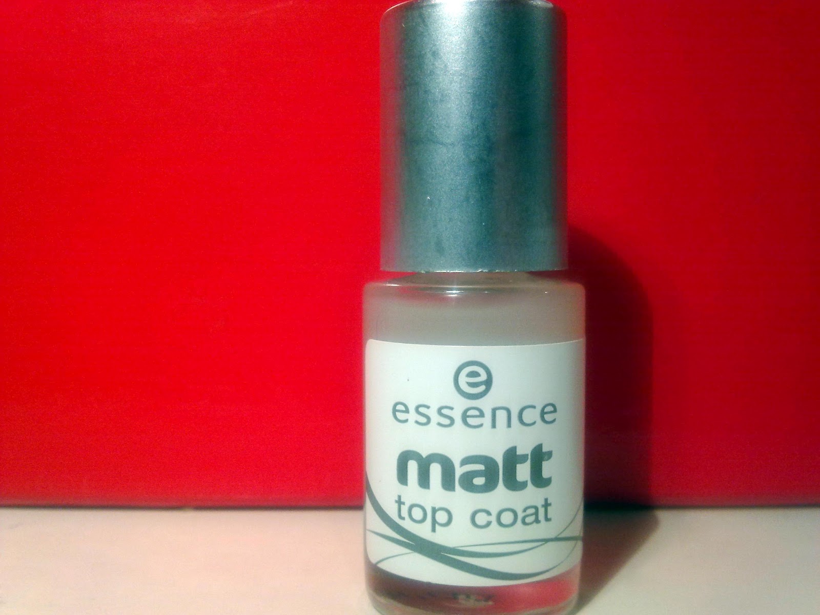 Essence Matt Top Coat VS Nail Art Special Effect Topper