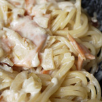 Spaghettis au saumon fumé et à la crème fraîche (voir la recette)