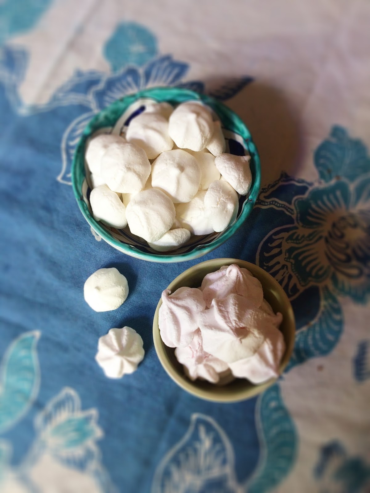 Vegan Recipes Vegan meringues with chickpea brine (Aquafaba)