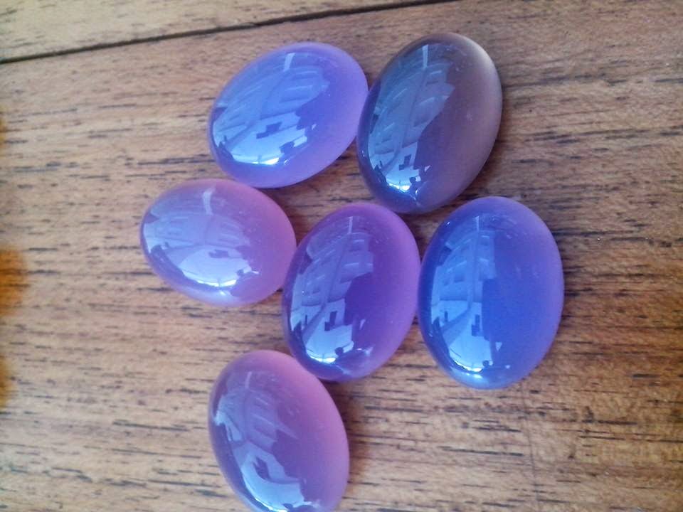 Batu dengan khas warna ungu layaknya bunga lavender ini, memiliki
