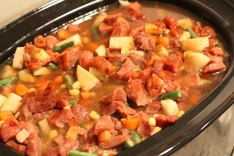 Slow Cooker Vegetable Beef Soup Mama Loves Food