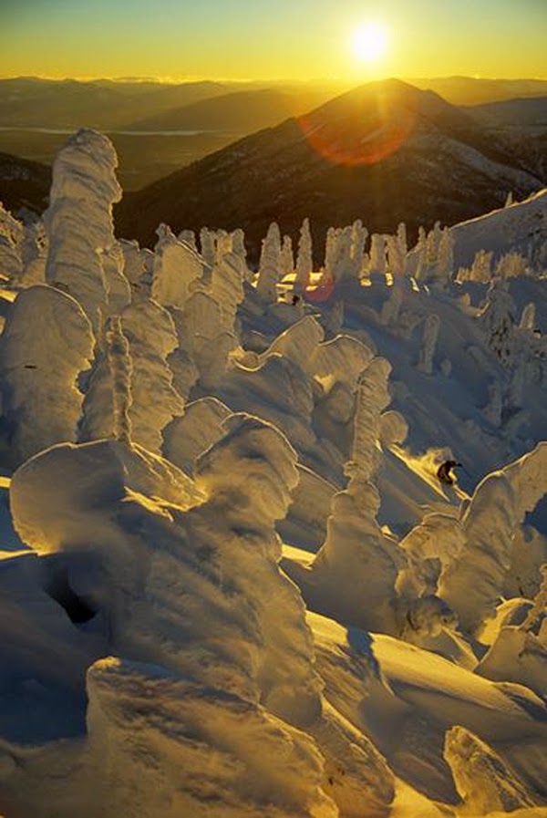 9. Fernie, British Columbia, Canada - Top 10 Ski Villages for a Winter Holiday 9. Fernie, British Columbia, Canada - Top 10 Ski Villages for a Winter Holiday