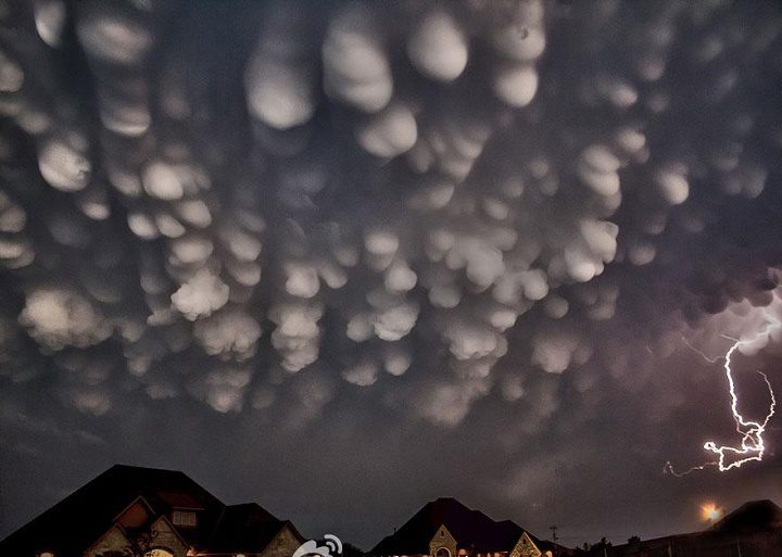 Nubes mammatus sección fotaza by Habitan2 Nubes mammatus sección fotaza by Habitan2