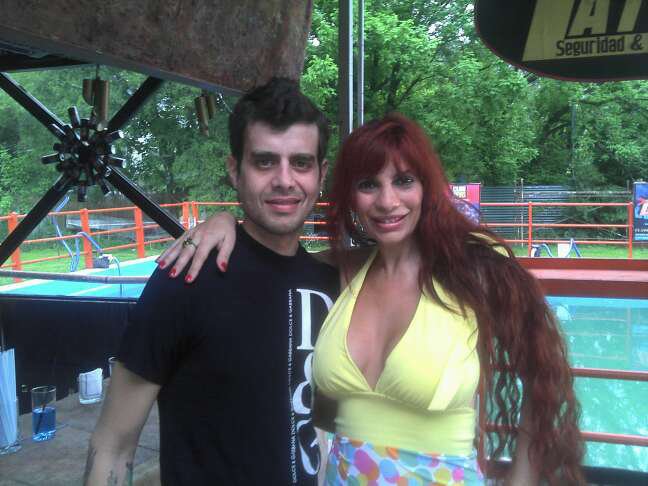 CON CARLOS NAHIR EN LATINO GRABACION CHICAS MALAS CANAL 13