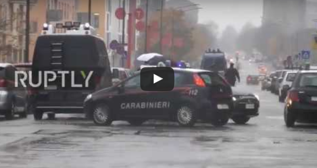 Φλέγεται η Ευρώπη από επεισόδια σε κέντρα φιλοξενίας καλοπληρωμένων εισβολέων γνωστοί ως μεταναστες! Φλέγεται η Ευρώπη από επεισόδια σε κέντρα φιλοξενίας καλοπληρωμένων εισβολέων γνωστοί ως μεταναστες!