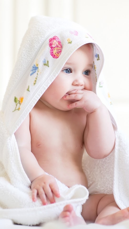 Cute Baby Blanket Android Wallpaper
