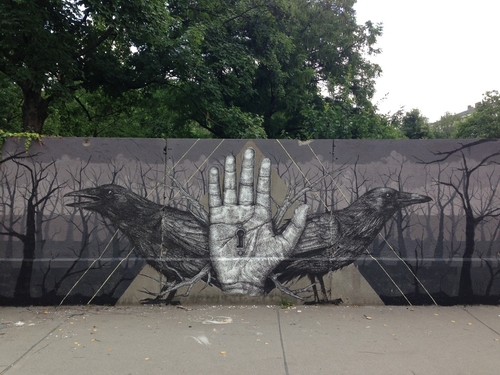 03-Alexis-Diaz-Dark-and-Surreal-Street-Art-Murals-www-designstack-co