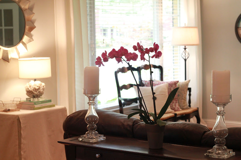 Fresh and Fancy {DIY} Skirted Table Cover